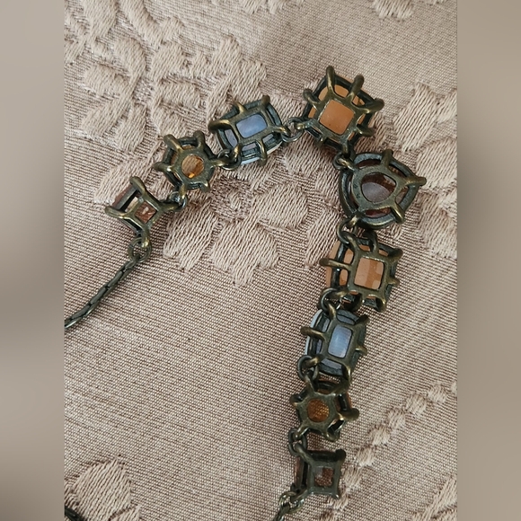 Vtg Avon Neutral Tones and Opalescent Stones Necklace - Picture 2 of 5